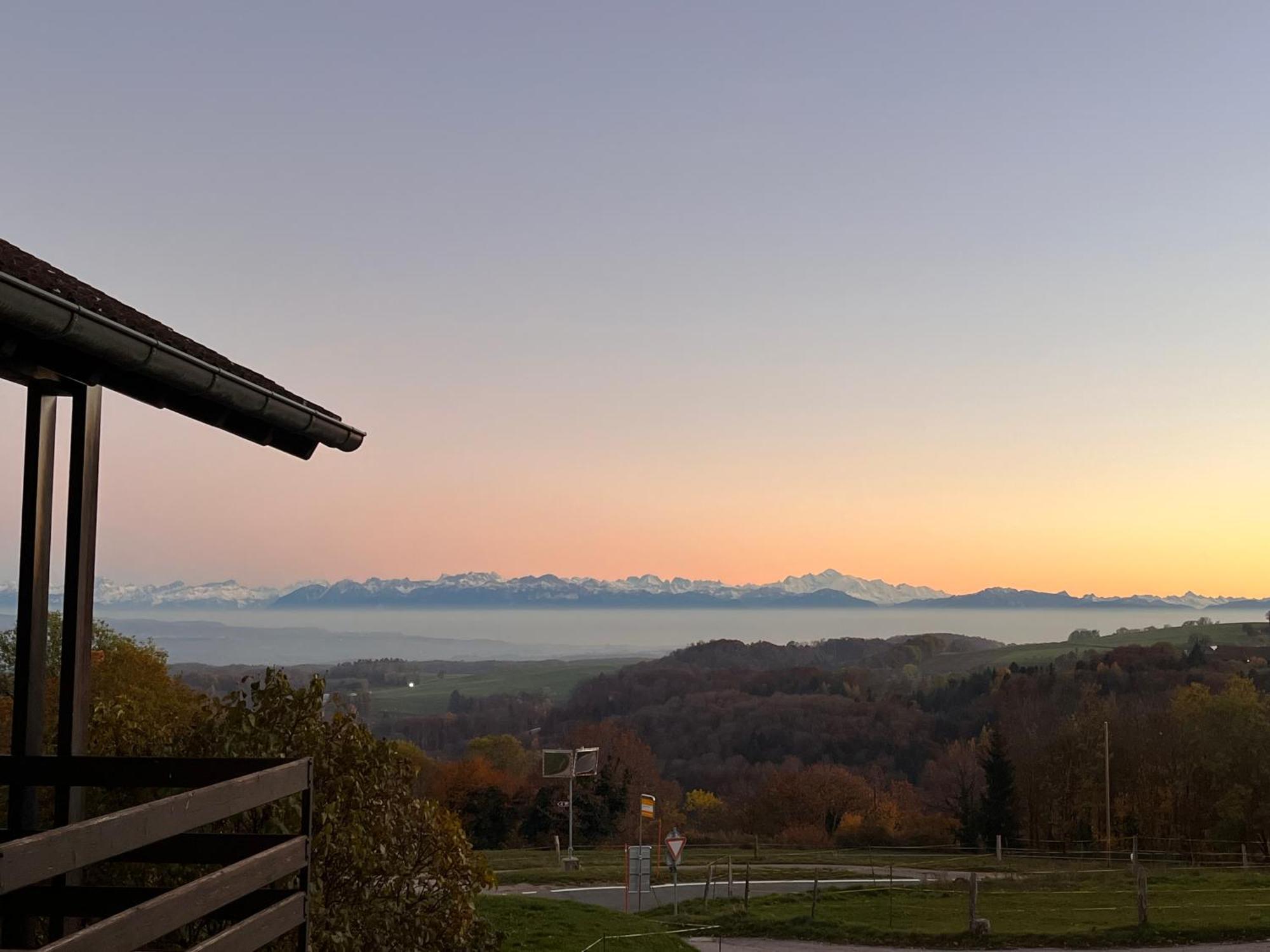 La Croisee Des Chemins Premier Eksteriør bilde